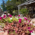 In Mit Terrasse Und Garten By Interhome *