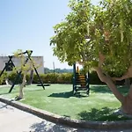In Mit Terrasse Und Garten By Interhome Sciacca