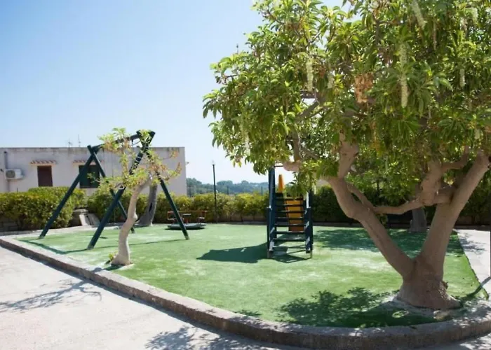 In Mit Terrasse Und Garten By Interhome Sciacca