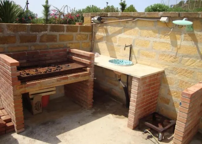 In Mit Terrasse Und Garten By Interhome * Sciacca