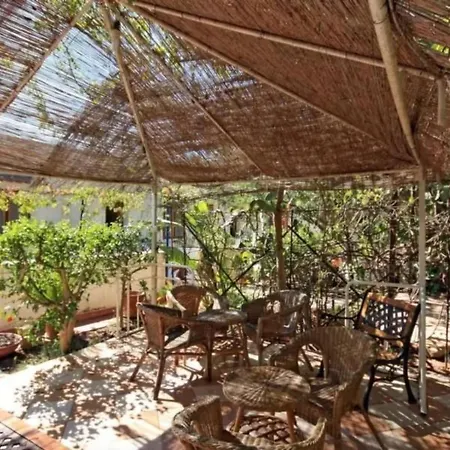 In Mit Terrasse Und Garten By Interhome Daire