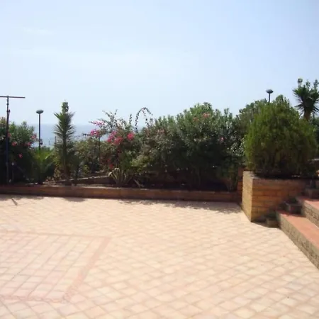 In Mit Terrasse Und Garten By Interhome *